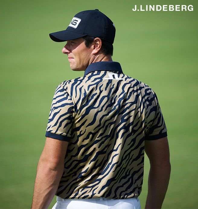 Viktor Hovlands Tour-Looks