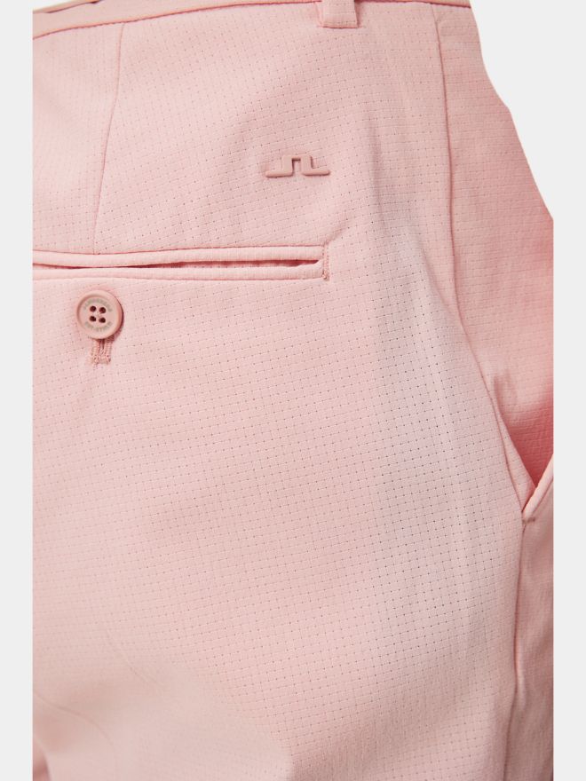 J.Lindeberg Vent Tight Shorts Bermuda rosa