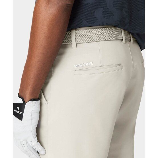 Macade Golf Four-Way Stretch Shorts Bermuda Hose hellgrau