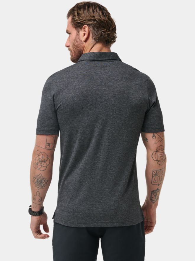 TravisMathew THE ZINNA Halbarm Polo schwarz