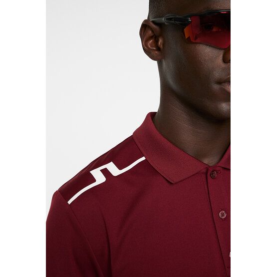 J.Lindeberg  Polo Lionel Regular Fit s krátkýmn rukávem bordeaux