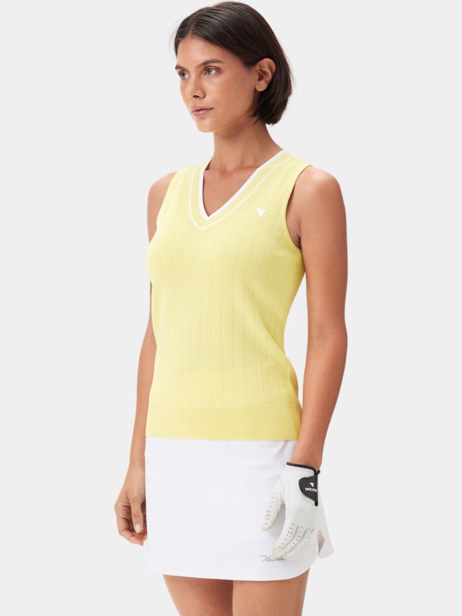 Macade Golf Ana Sleeveless V-Neck Strick Pullunder gelb