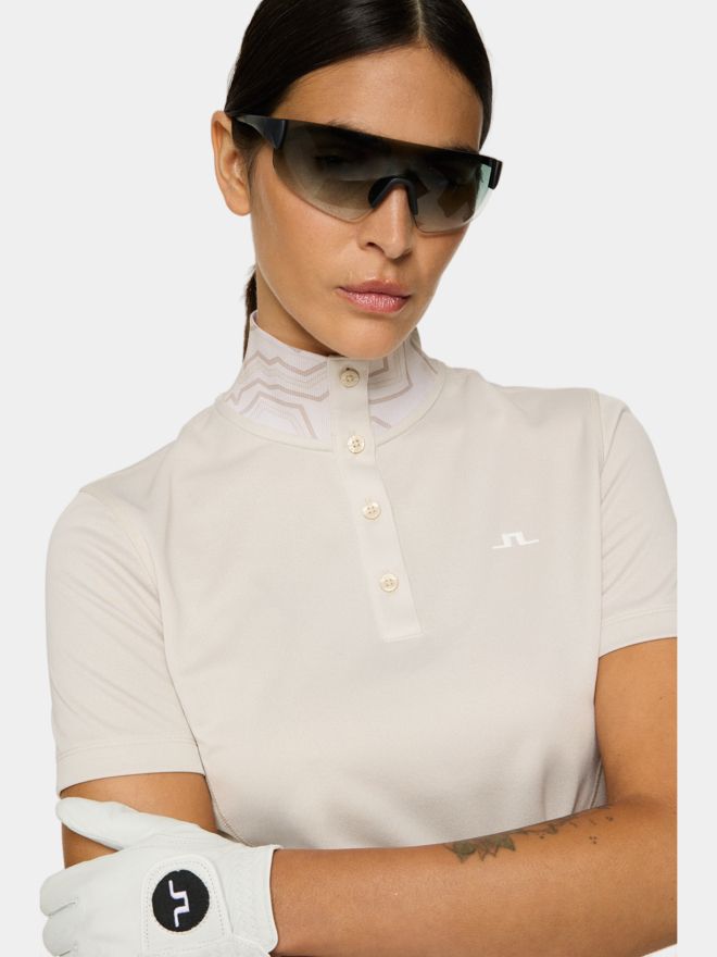 J.Lindeberg Piper Halbarm Polo sand