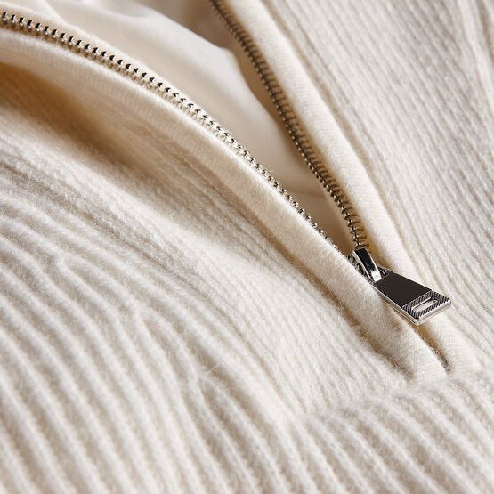 Valiente  Troyer windstopper knit ecru