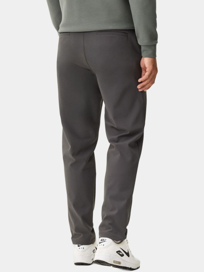 Macade Golf Tech Trouser lang Hose dunkelgrau
