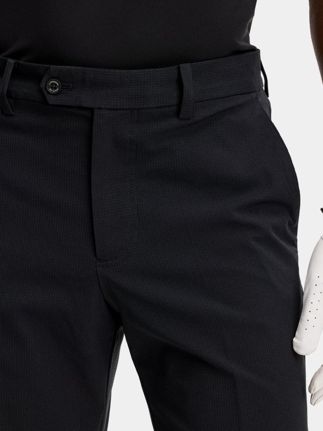 J.Lindeberg Vent Shorts Bermuda Hose schwarz