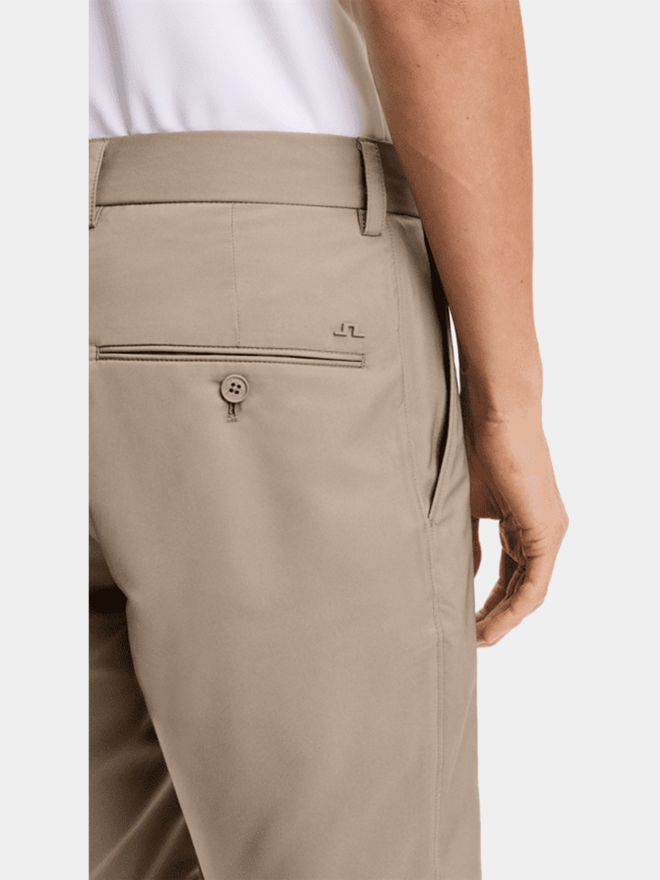 J.Lindeberg Mitch shorts Bermuda trousers camel