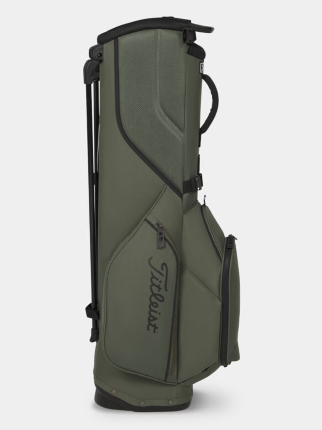 Titleist Players 4 StaDry green