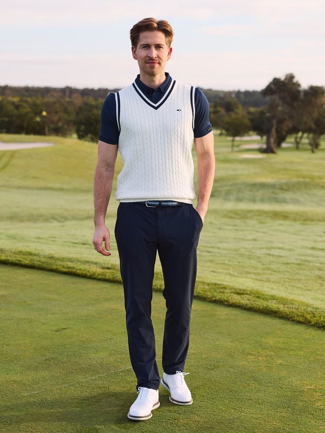 Daniel Springs Zopf- Pullunder Strick offwhite