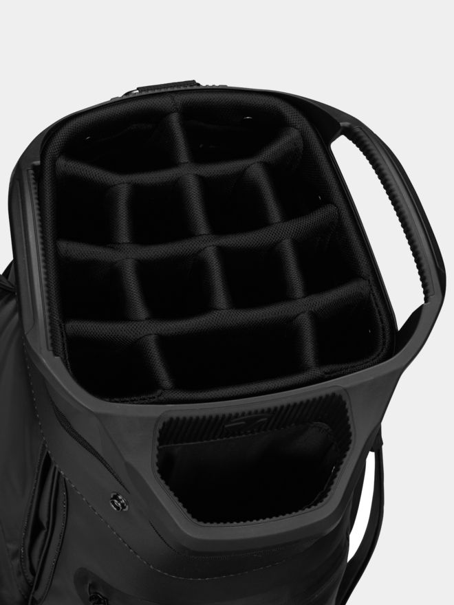 TaylorMade Storm Dry Cart Heritage black