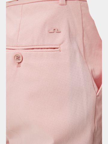 J.Lindeberg  Vent Tight Shorts Bermuda rosa