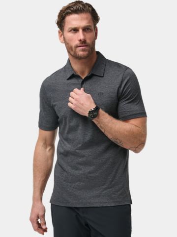 TravisMathew THE ZINNA Halbarm Polo schwarz