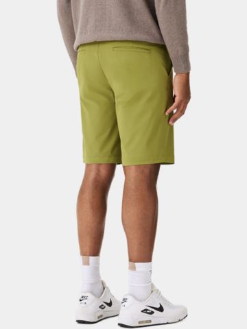 Macade Golf Four-Way Stretch Shorts Bermuda Hose grün
