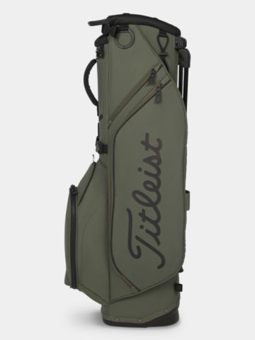 Titleist Players 4 StaDry green