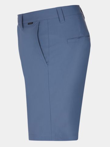 TravisMathew HERO HOUR SHORT Bermuda Hose blau