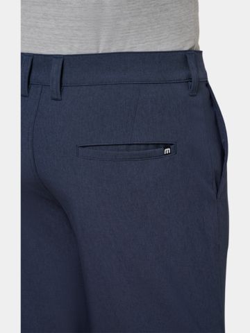 TravisMathew BECK 2.0 Bermudy námořnická modrá