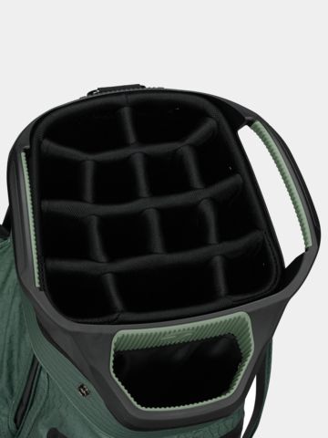 TaylorMade Storm Dry Cart green