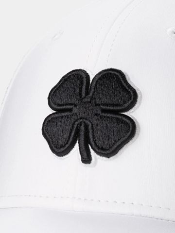 Black Clover Premium Clover Fitted Performance Cap weiß